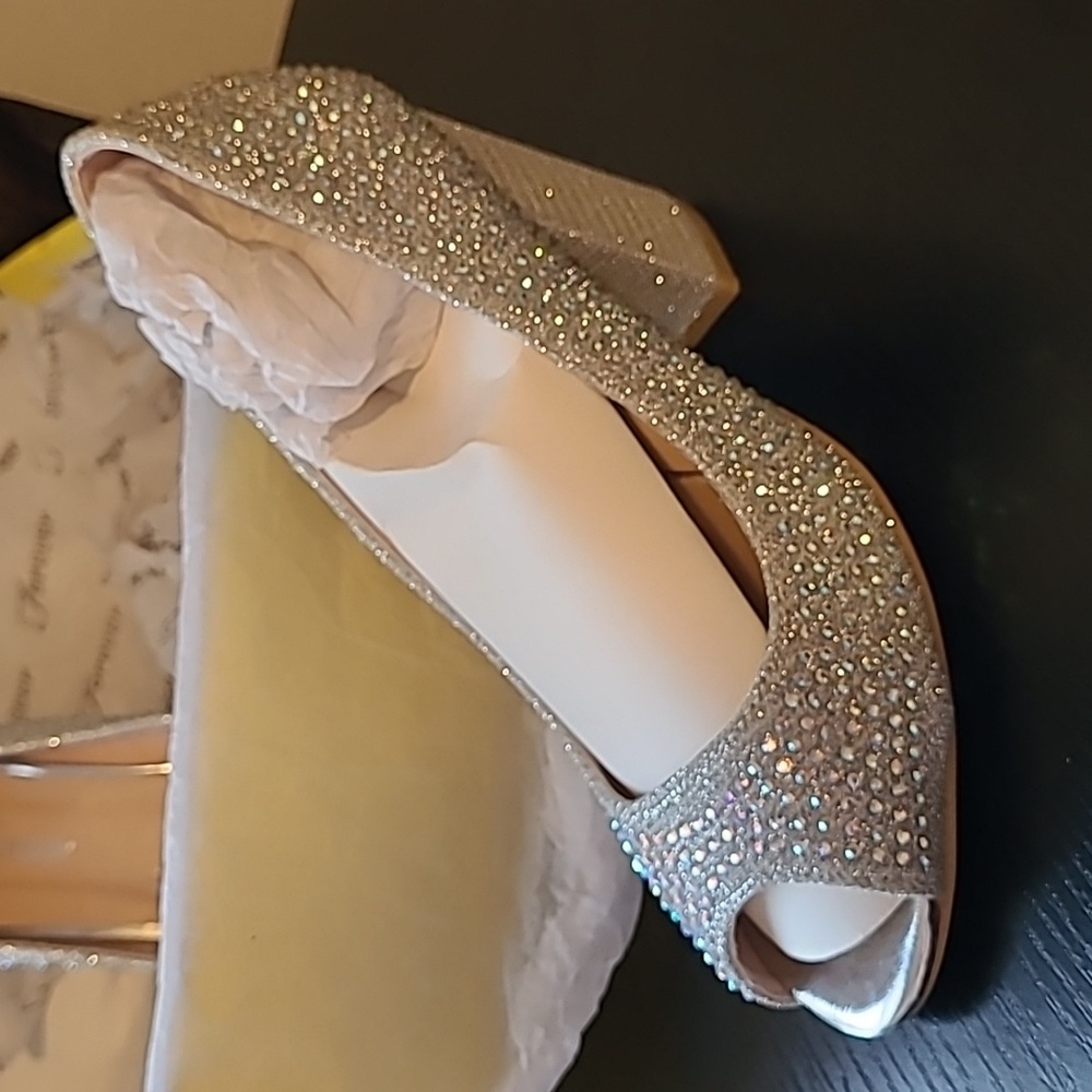 FOREVER,  HEELS, 5